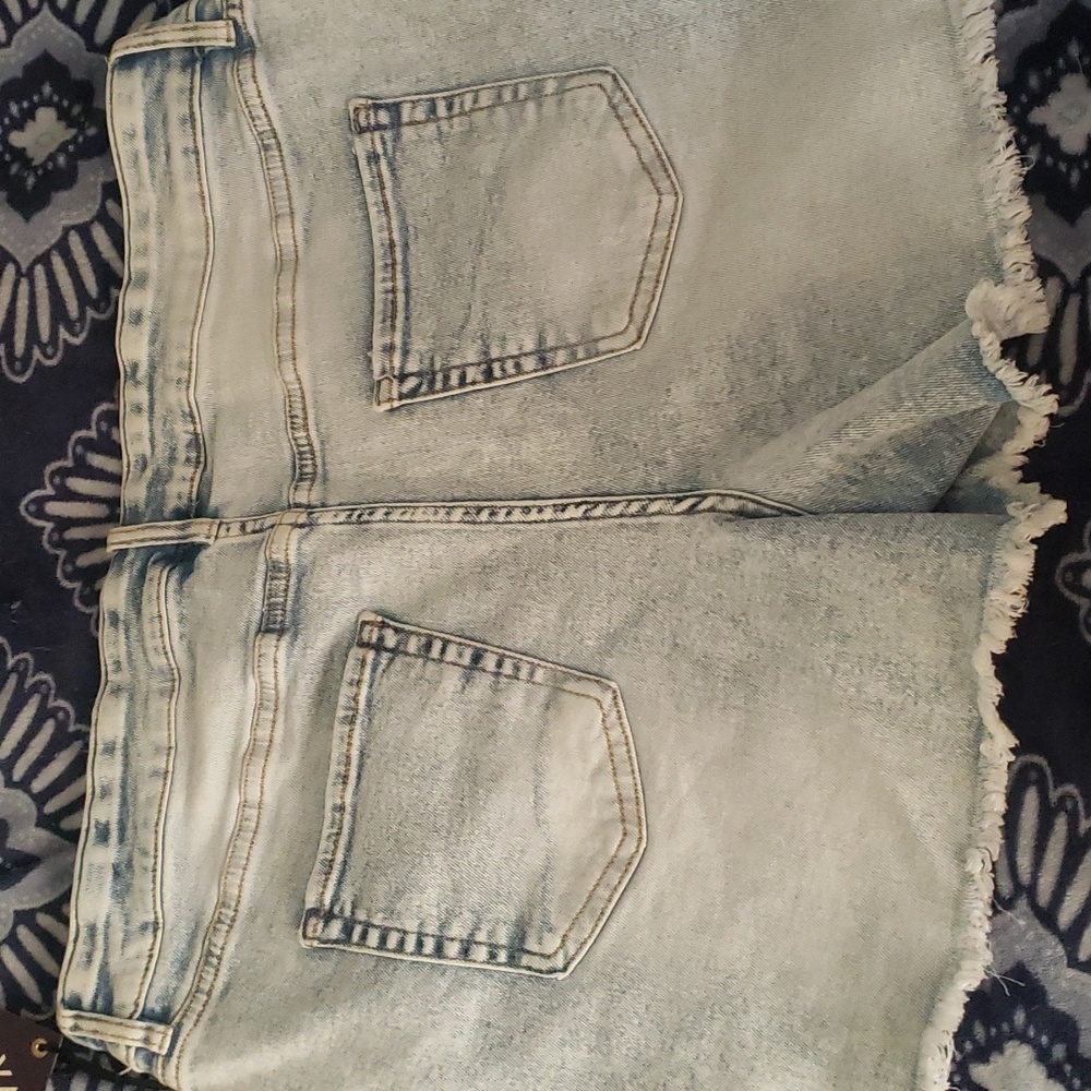 NWT Plus Size Shorts - Picture 5 of 5